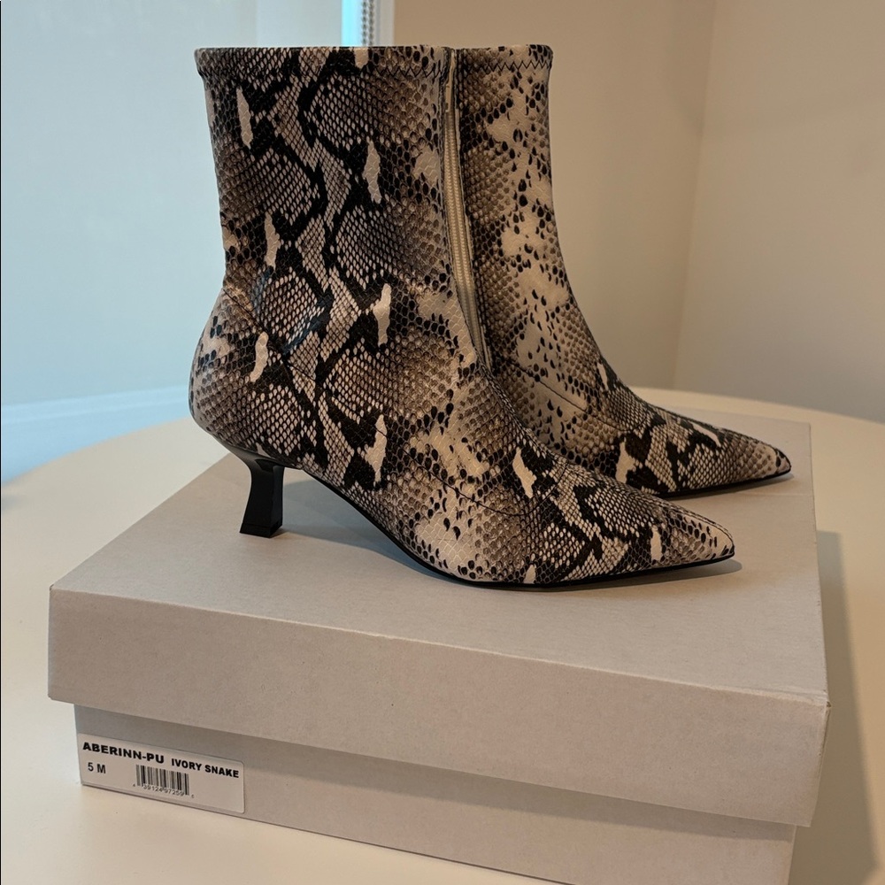 BRAND NEW Snakeskin Ankle Boots